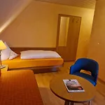 فندق Hotel-restaurant Adler نوينبورغ أم راين