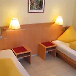 Hotel-restaurant Adler 2* نوينبورغ أم راين