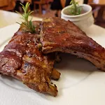Hotel-restaurant Adler فندق نوينبورغ أم راين