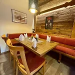 Hotel-restaurant Adler نوينبورغ أم راين