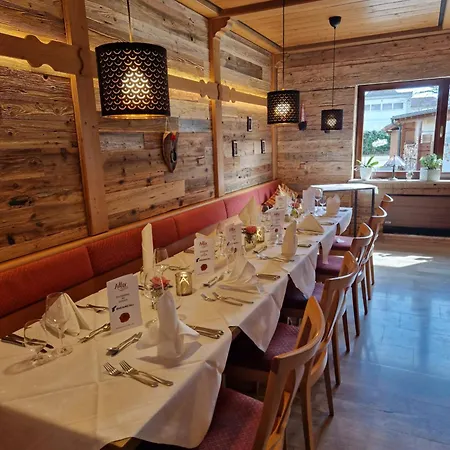 Hotel-restaurant Adler 2* Нойенбург-ам-Райн