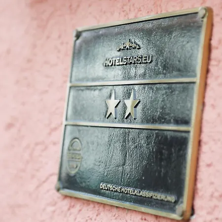 Отель Hotel-restaurant Adler