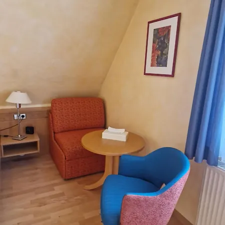 Отель Hotel-restaurant Adler Нойенбург-ам-Райн