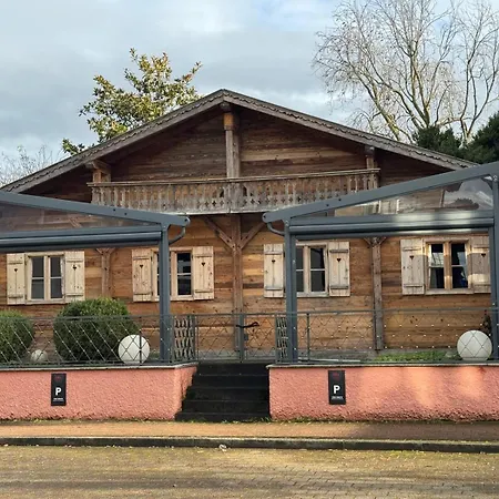 Отель Hotel-restaurant Adler 2*