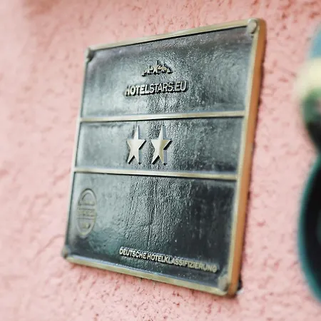 Отель Hotel-restaurant Adler Нойенбург-ам-Райн